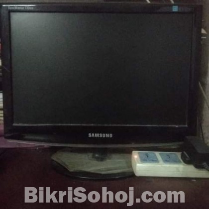 Samsung monitor 733NW